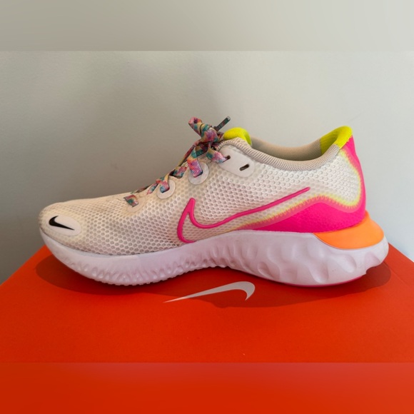 Nike Renew Women’s Running Sneakers - Picture 3 of 7